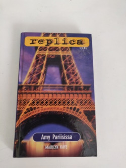 Replica Amy Pariisissa